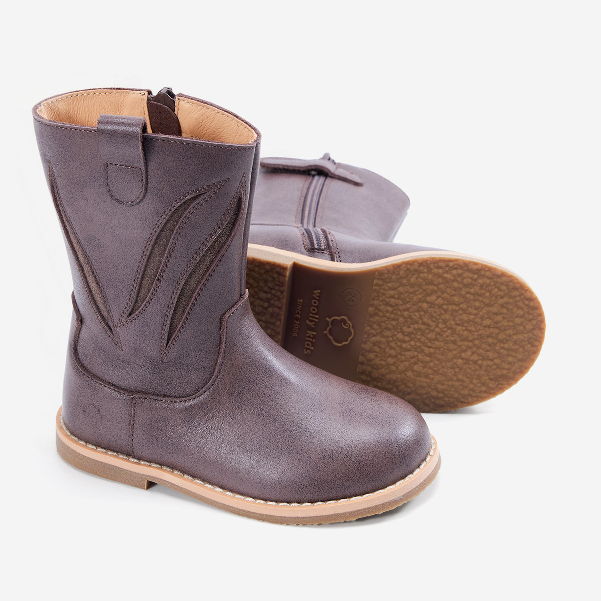 Nevei - Acorn Brown - 7.jpg