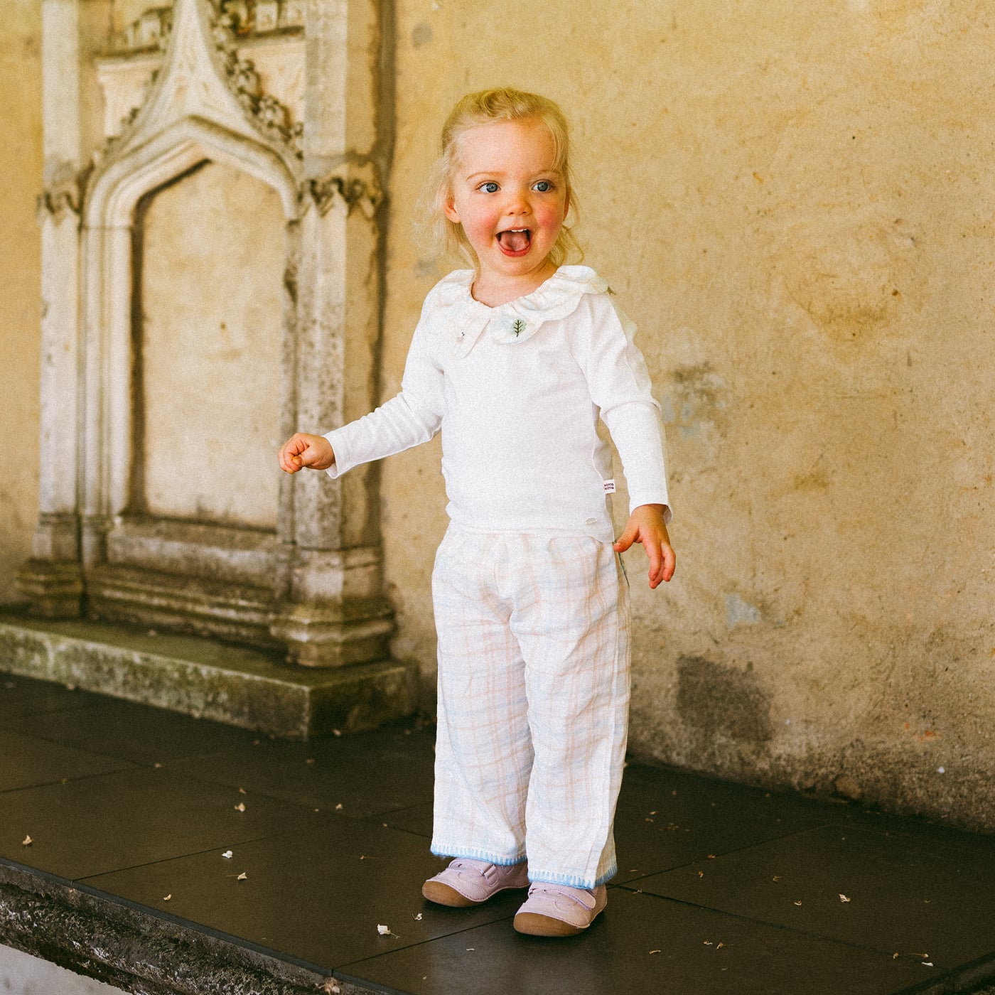 Eimile - Gooseberry Pink - Woolly Kids - lifestyle photo