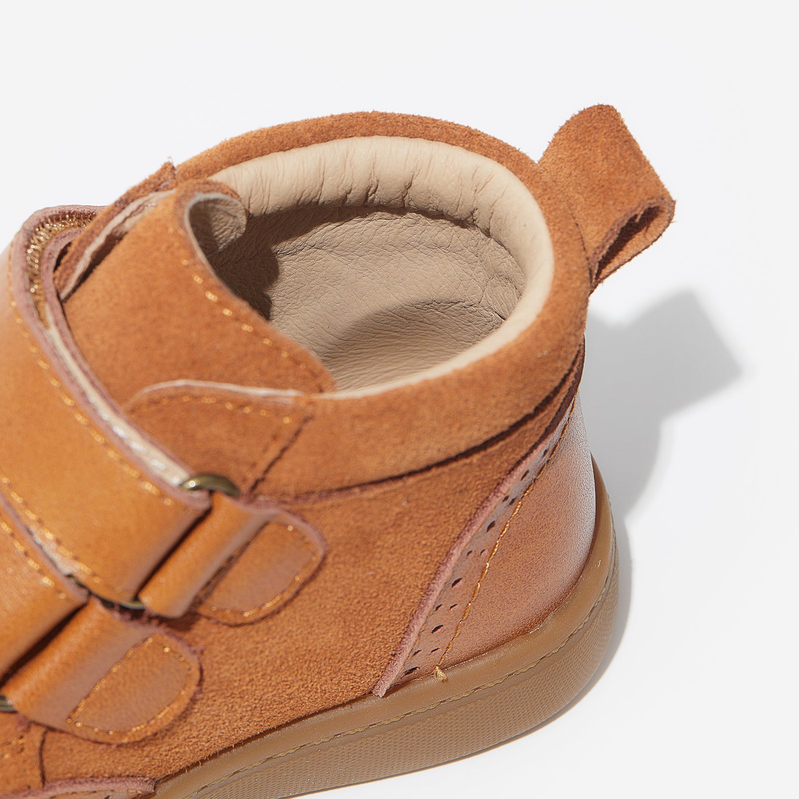 Eira - Yellowis Brown