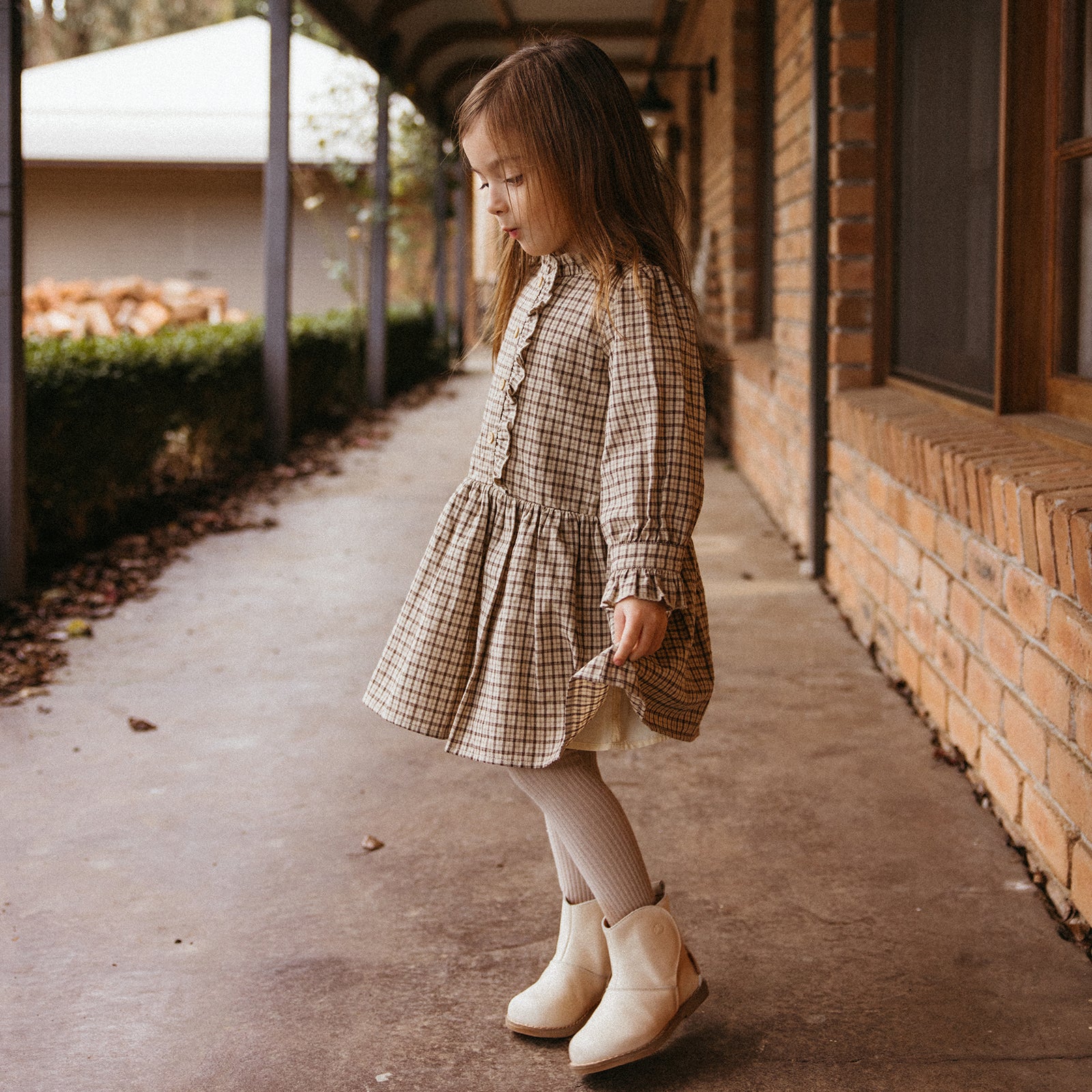 Felina - Cream White