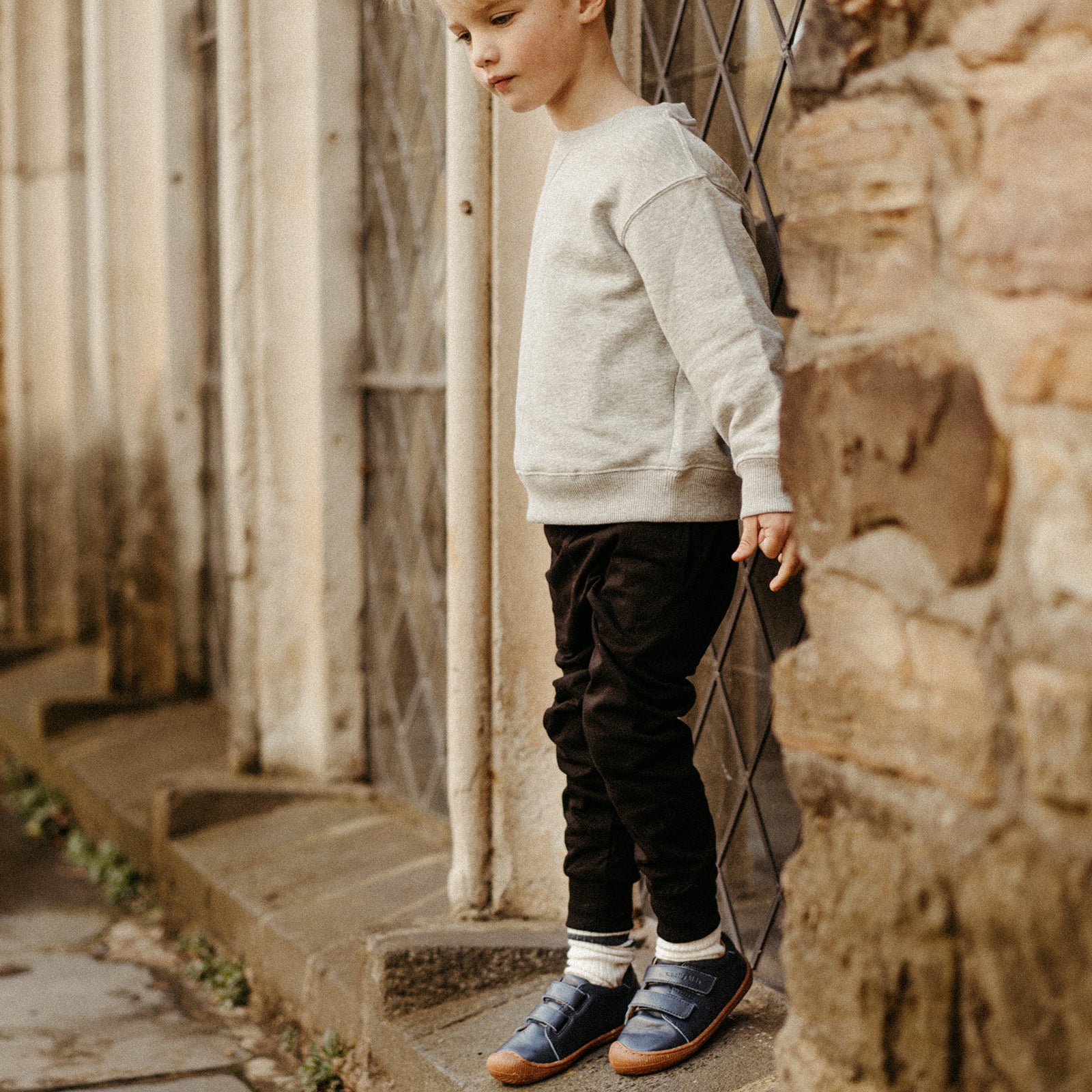 Garner - Navy Blue