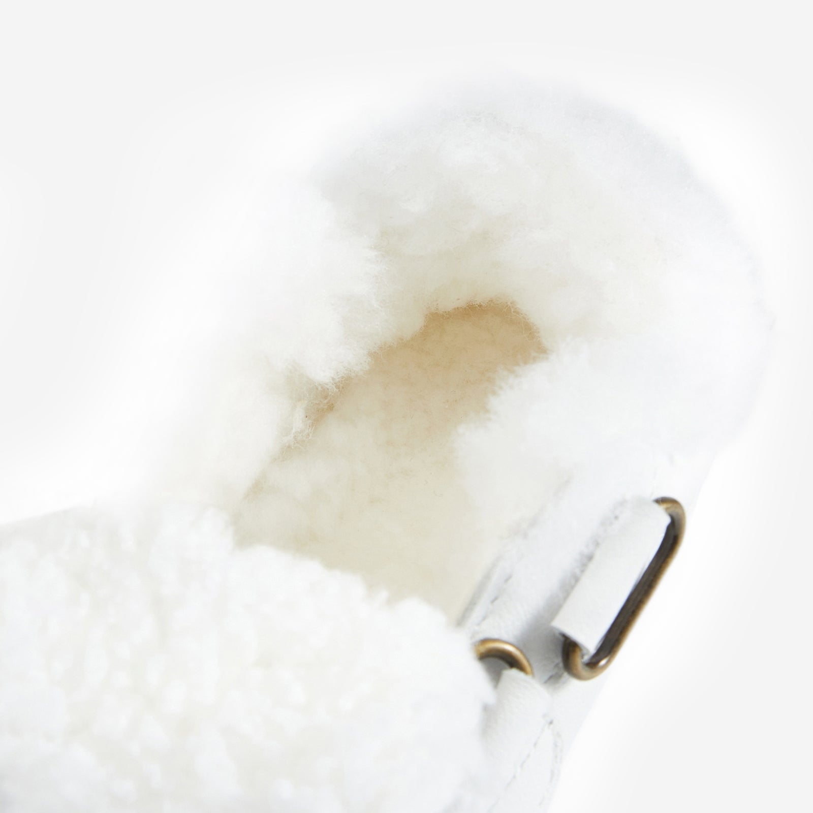 Harley - Cloud White