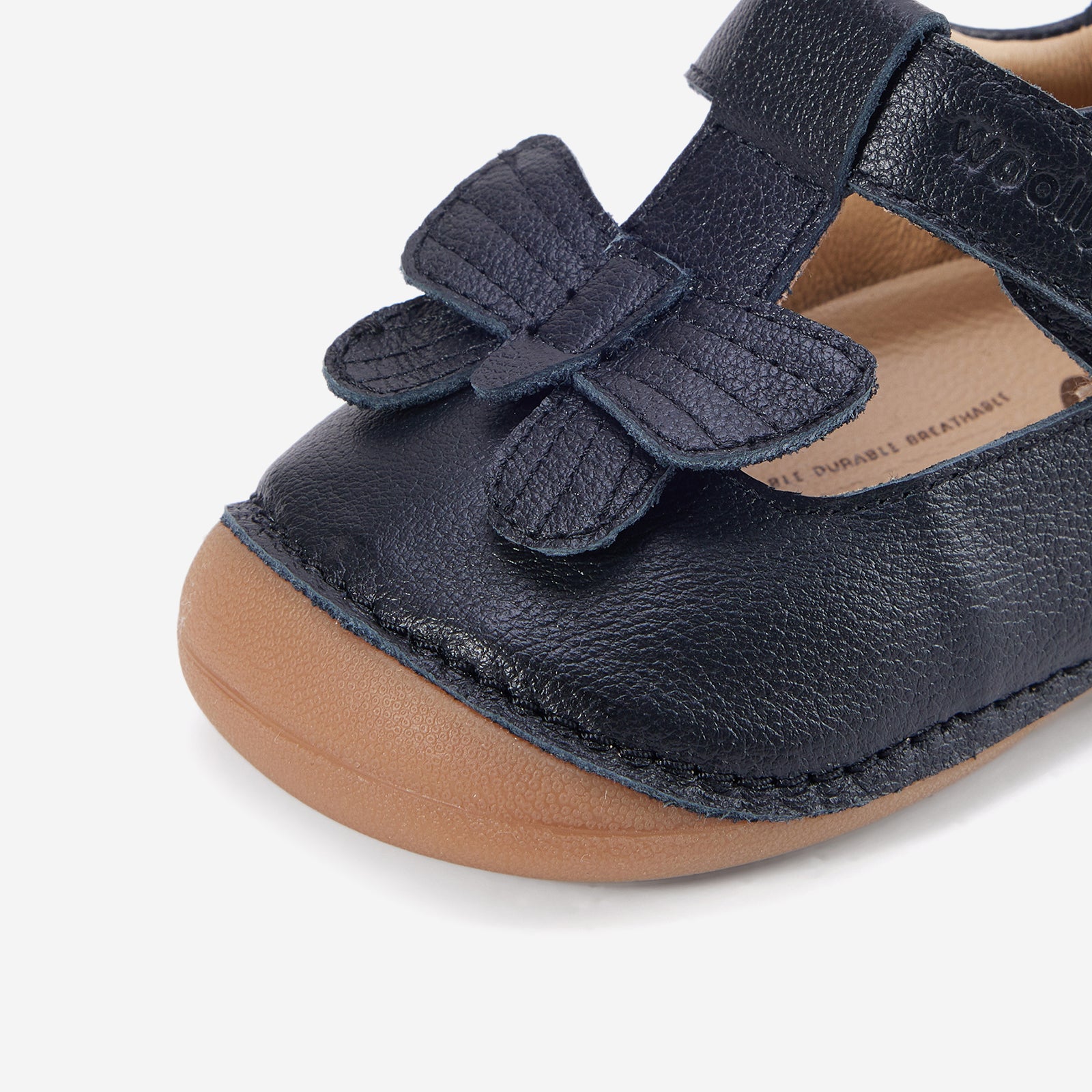 Josie Obsidian - Toe Detail