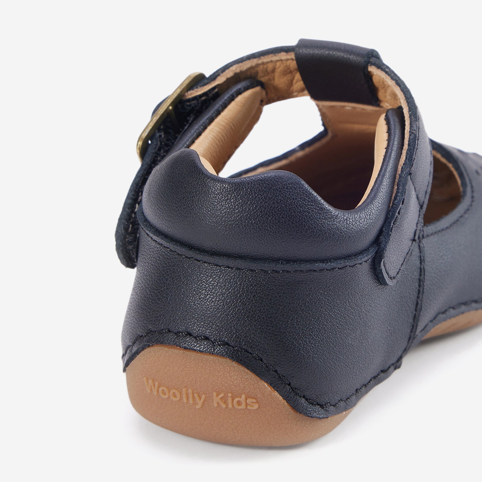 Mini Casey Obsidian - Heel Detail