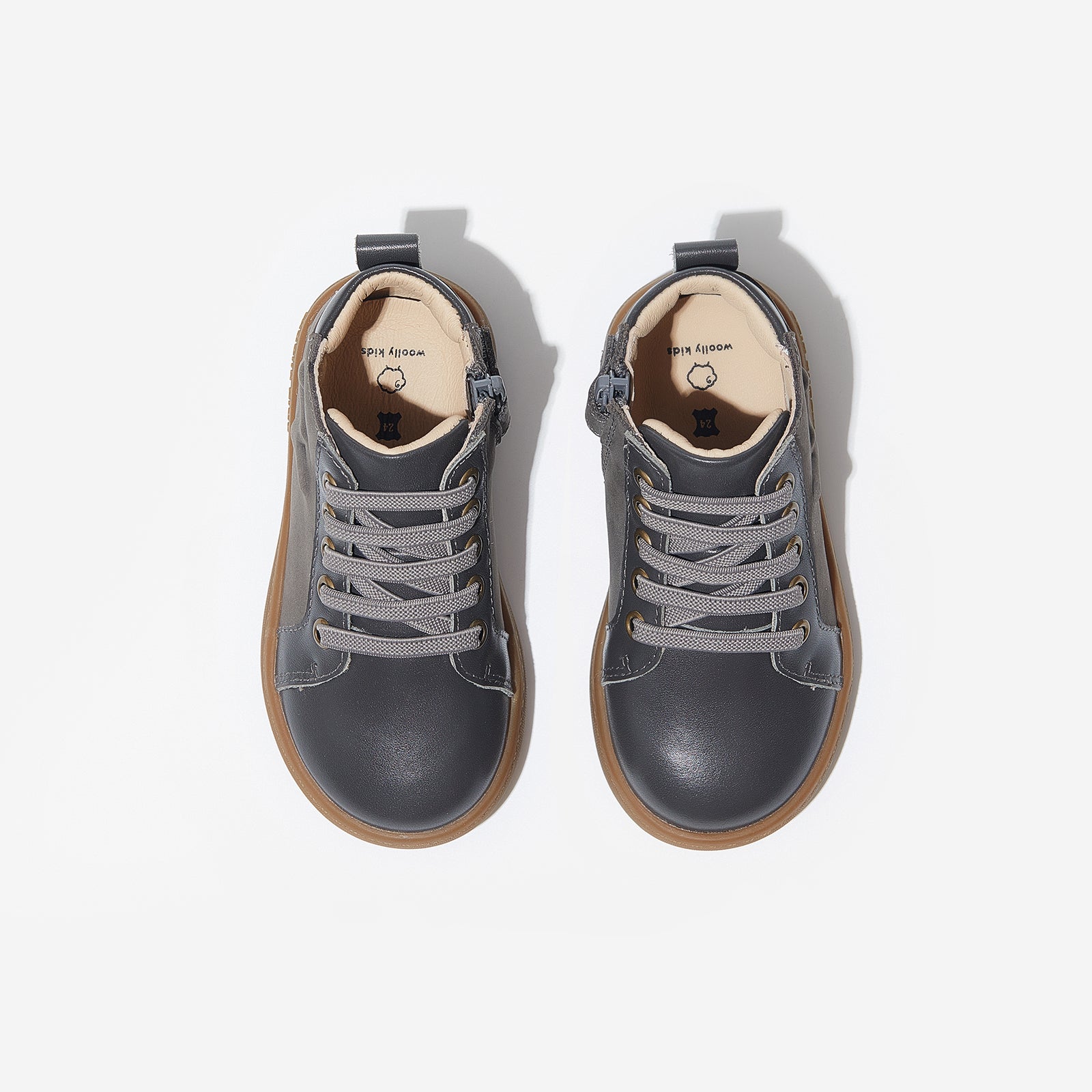 Pine - Iron Black
