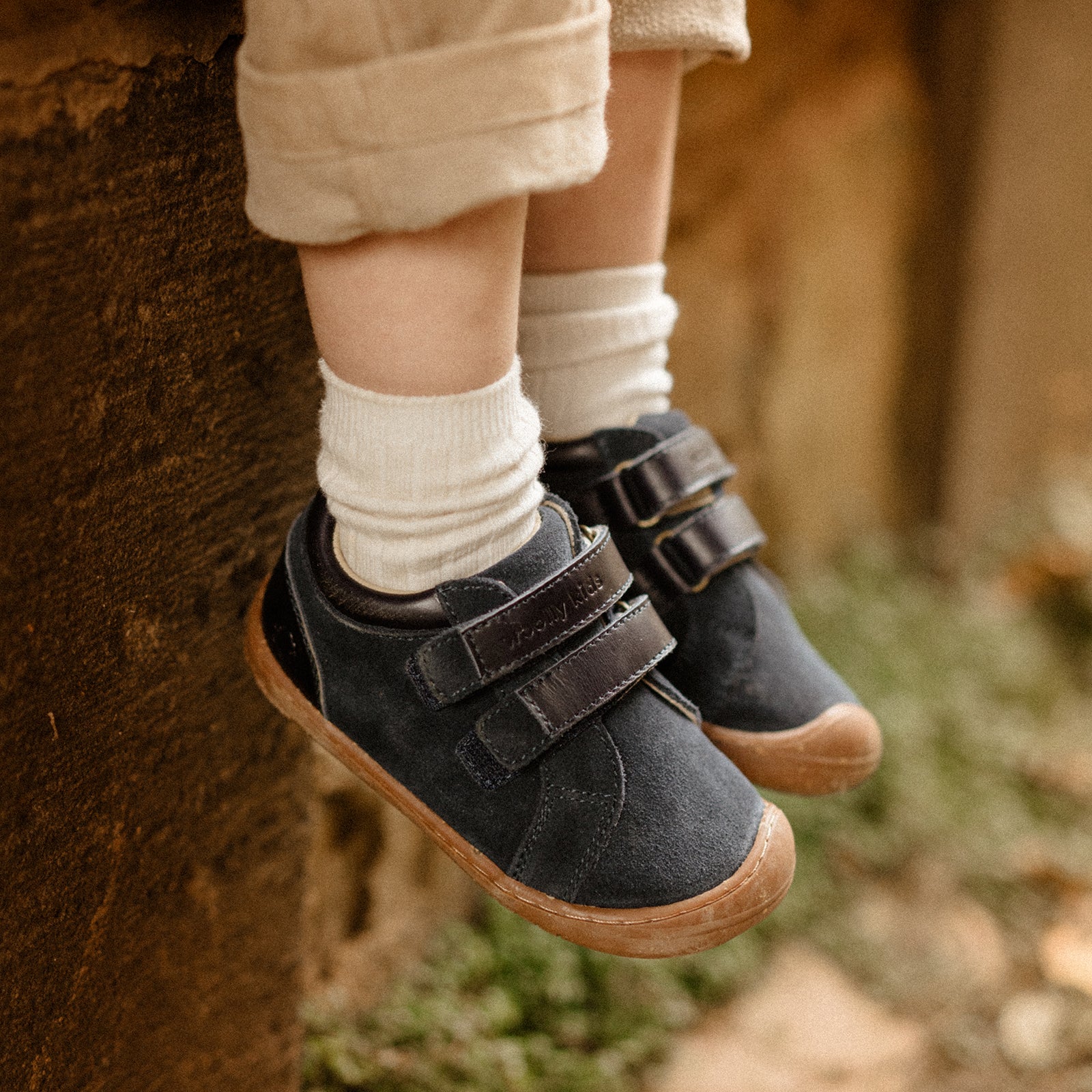 Rusty - Navy Blue