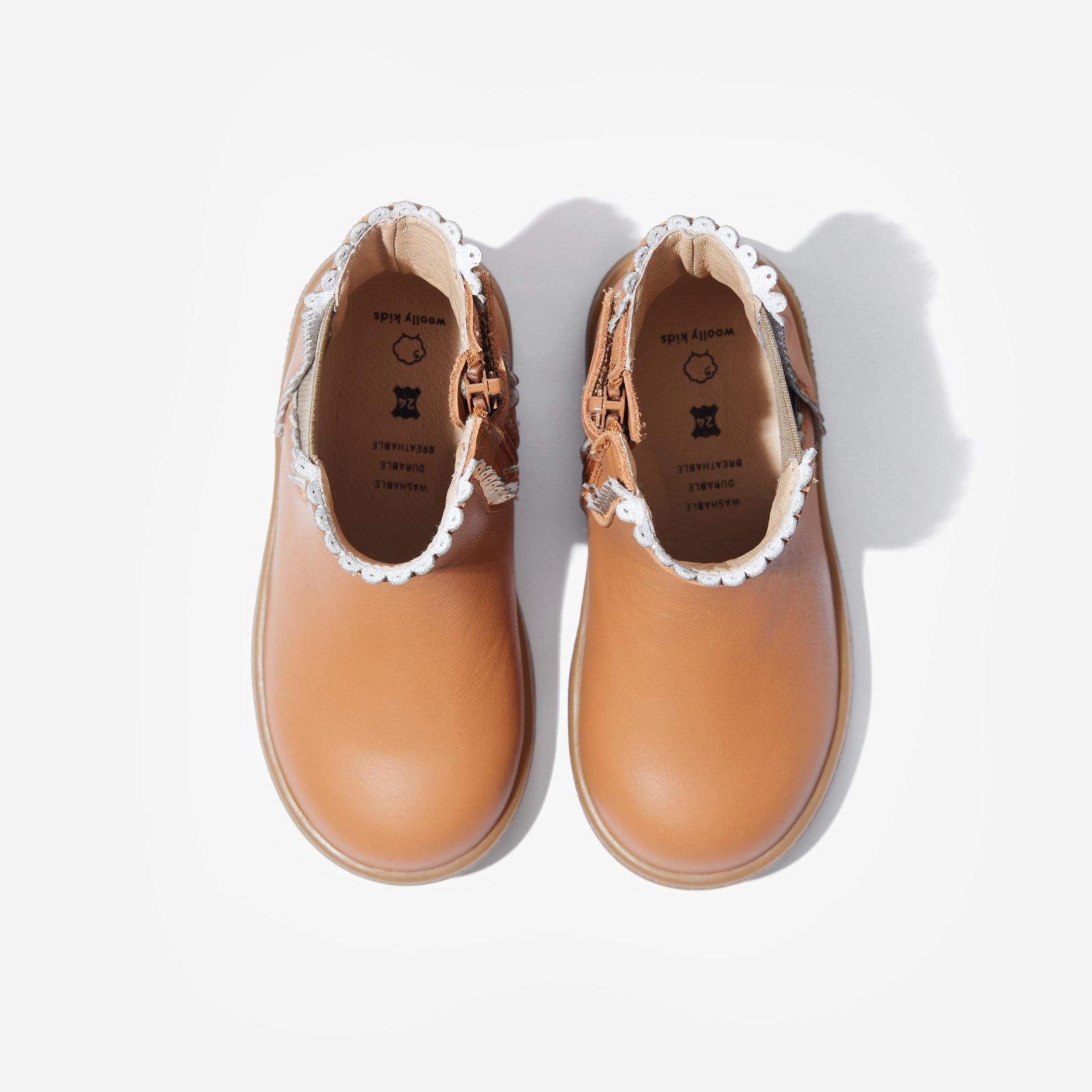 Sally - Chestnut Brown