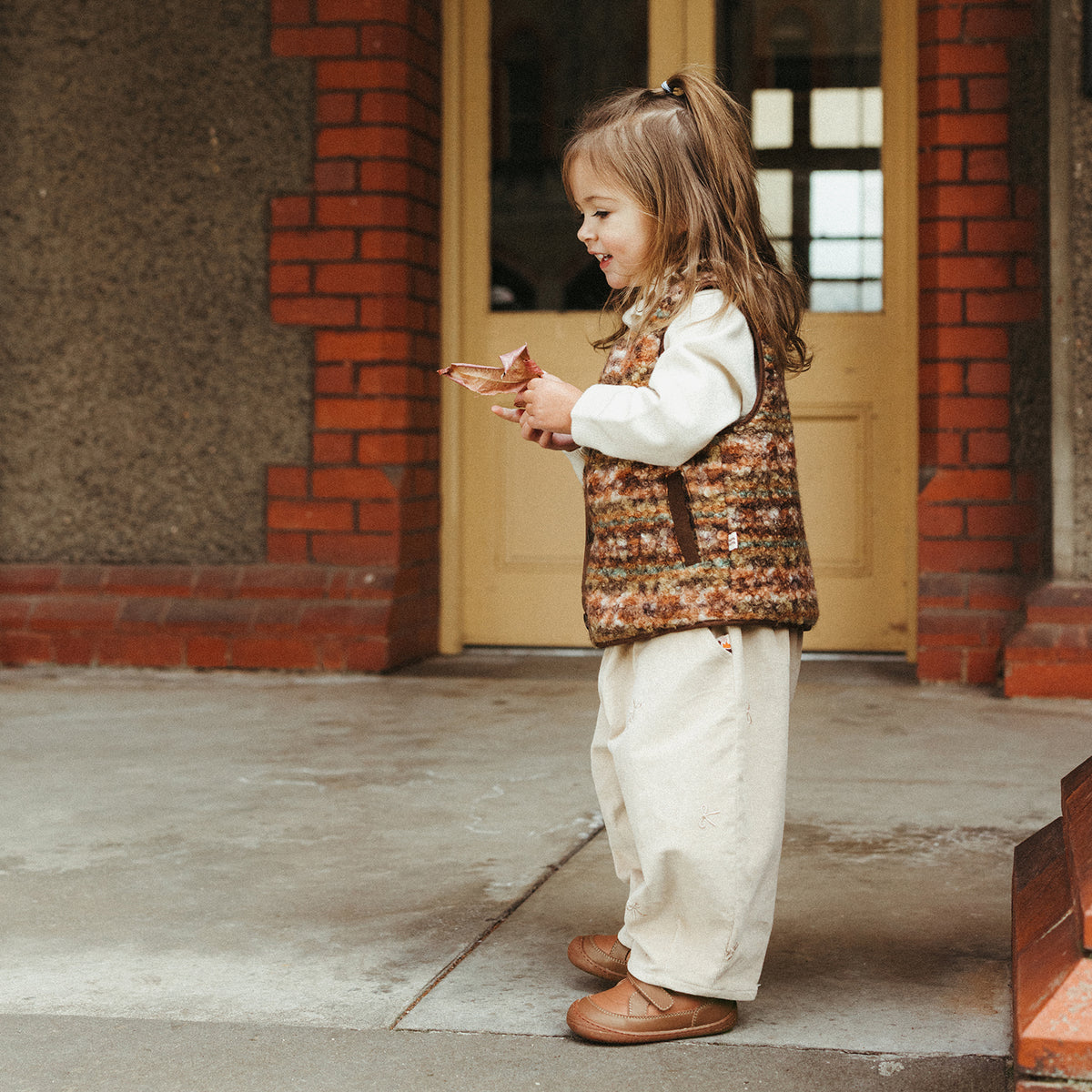 Mini Pine - Latte Brown - 11.jpg