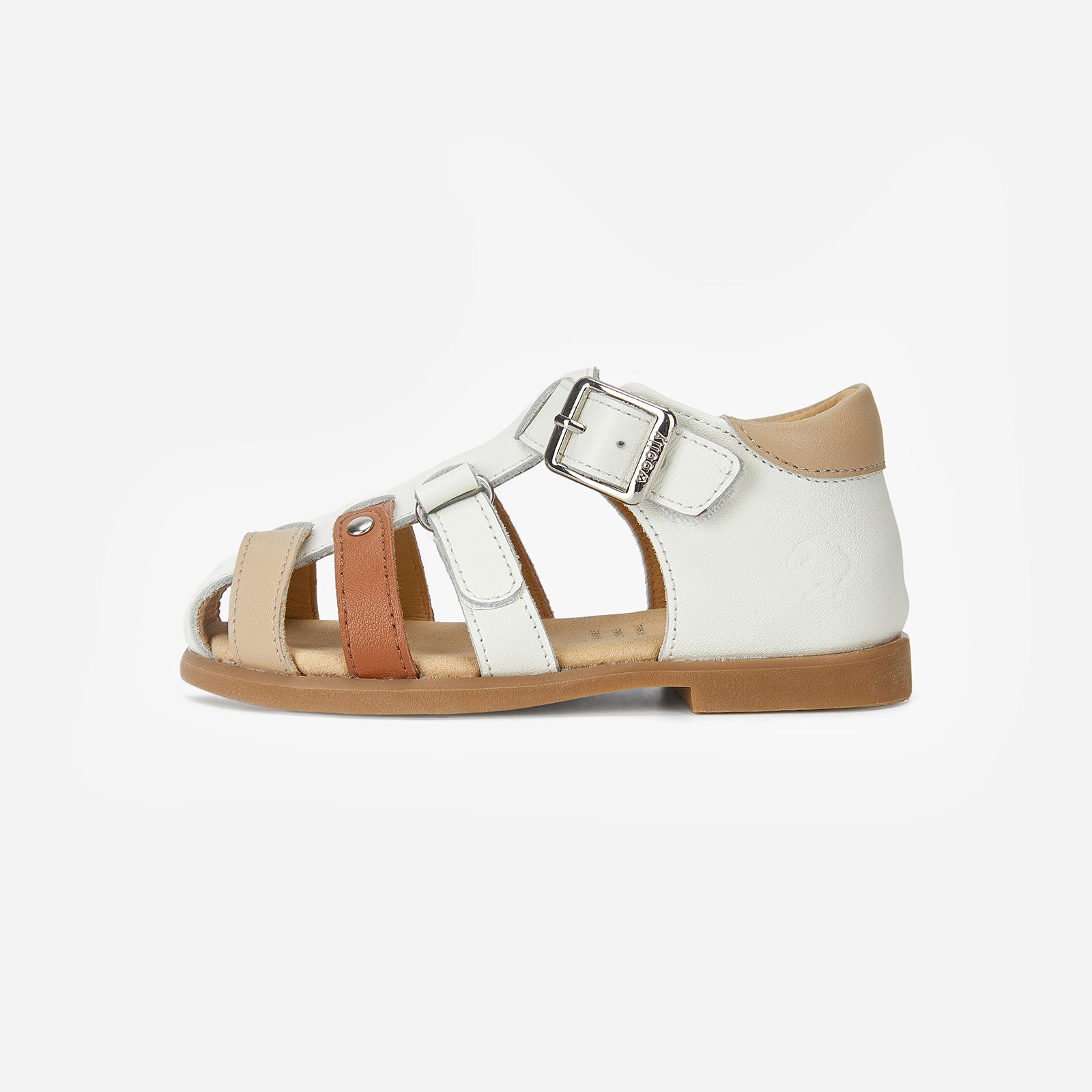 Avery - Cloud White