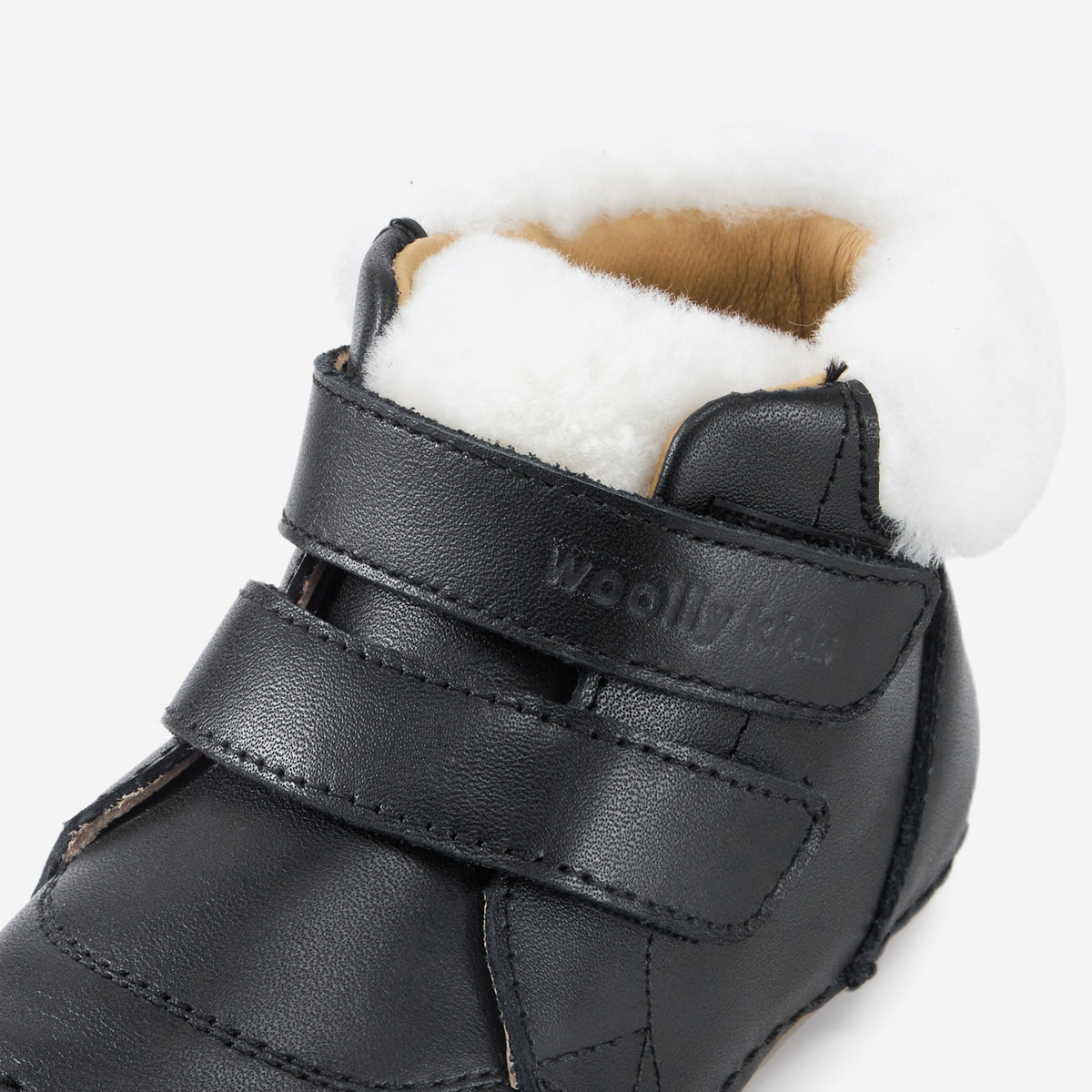 Snow - Obsidian - 3.jpg