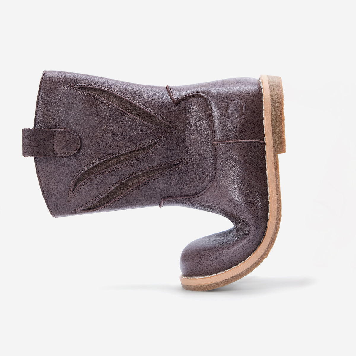 Nevei - Acorn Brown - 5.jpg