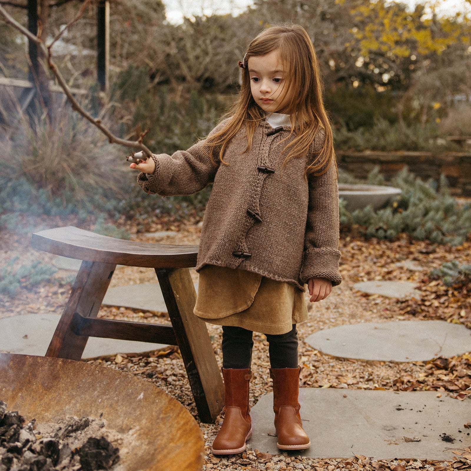 Luna - Chestnut Brown