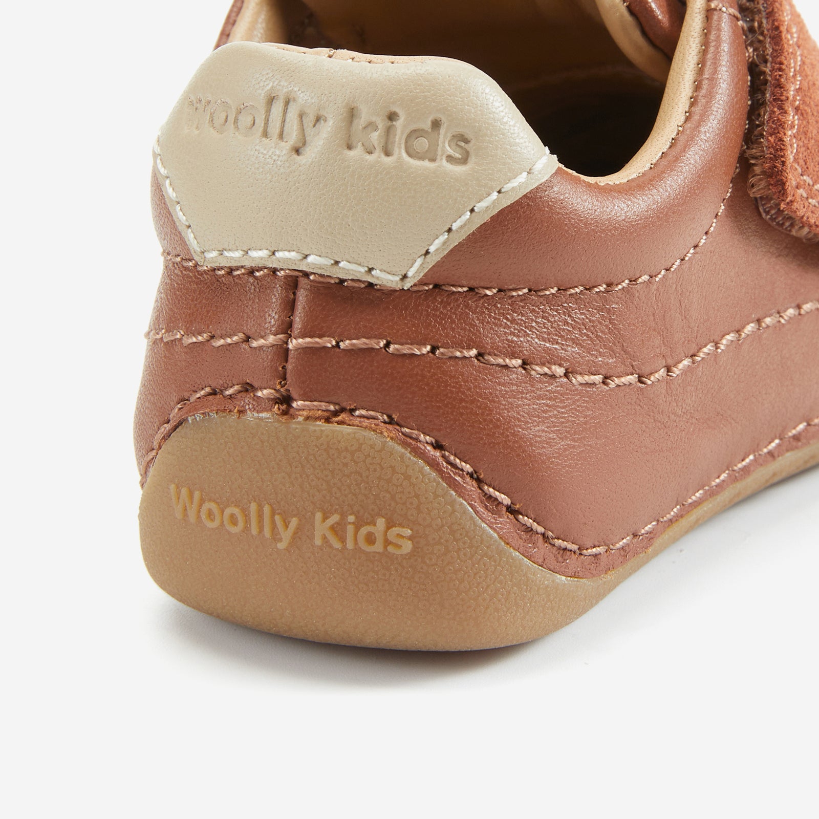 Voye - Reddish Brown